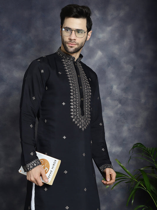 Jompers Men's Sequins Embroidered Kurta With Pyjama - Black
