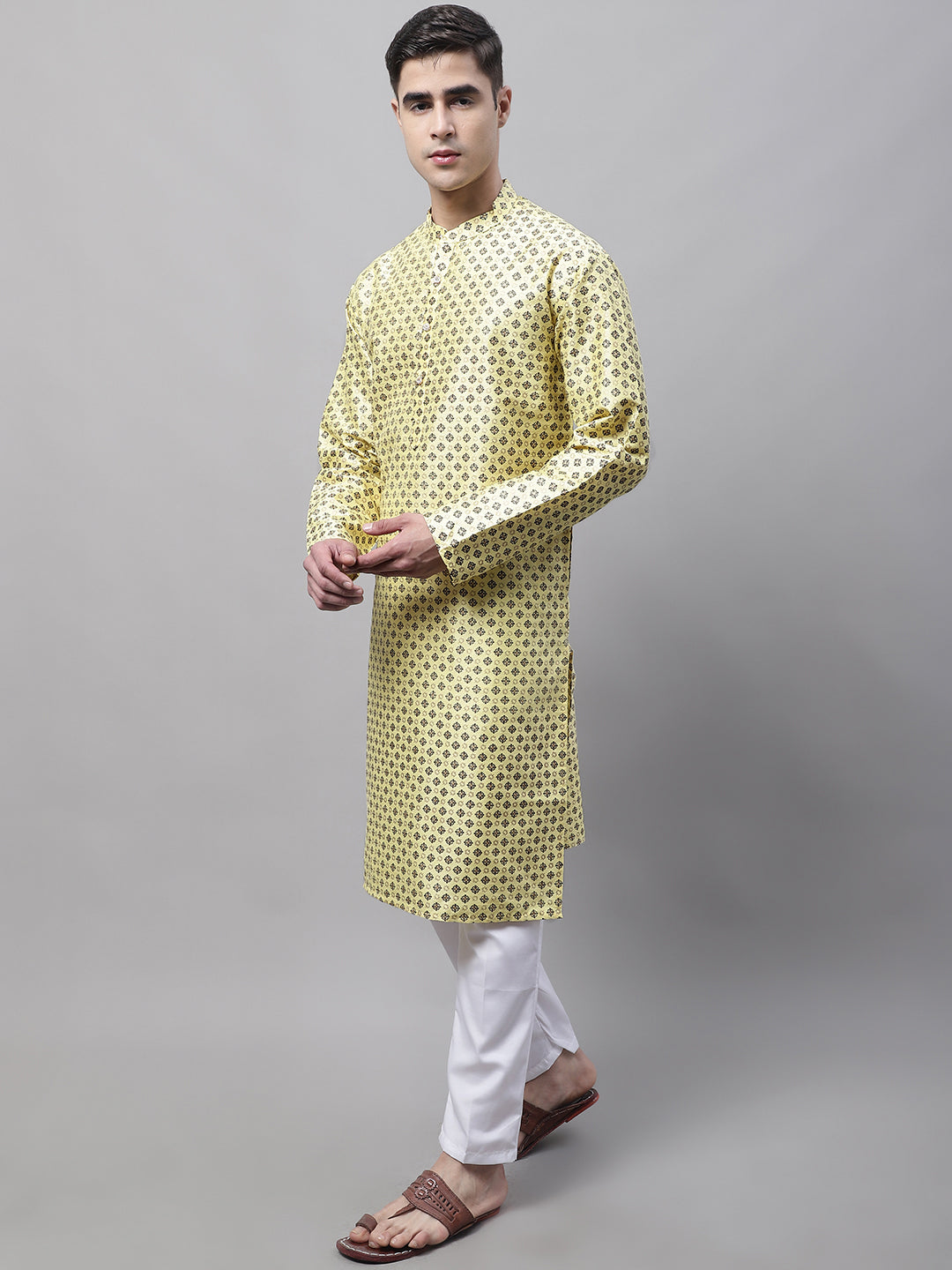 Jompers Men's Yellow Printed Silk Blend Kurta Payjama