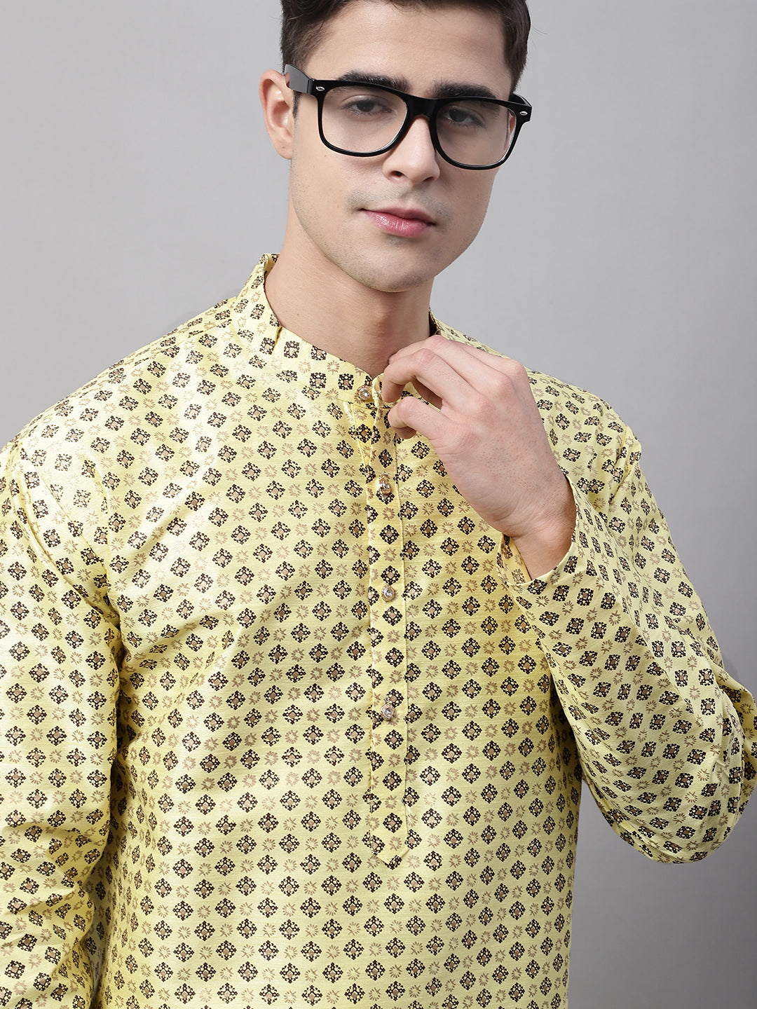 Jompers Men's Yellow Printed Silk Blend Kurta Payjama