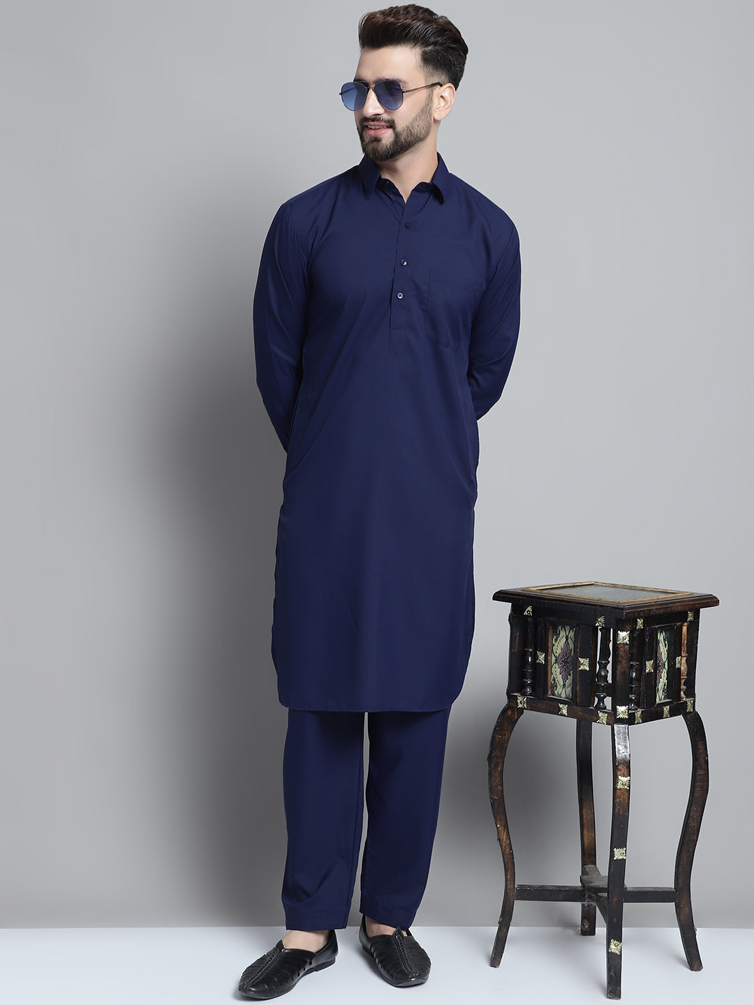 Jompers Men's Navy Blue Cotton Solid Pathani Kurta with Salwar