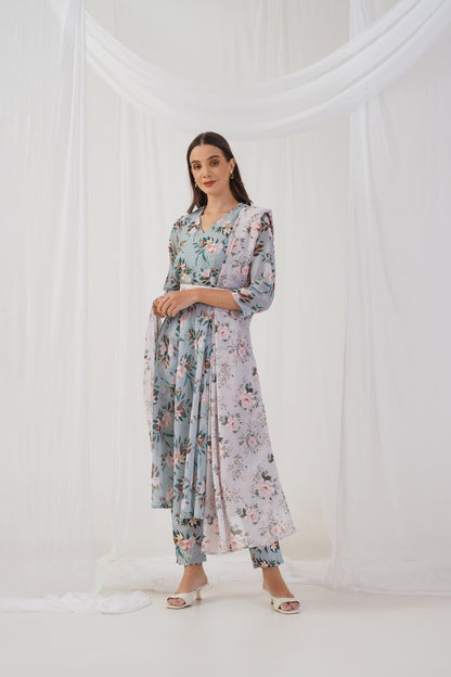 Jompers Women's Green Floral Printed Sequinned Kurta with Trousers & Dupatta & Belt
