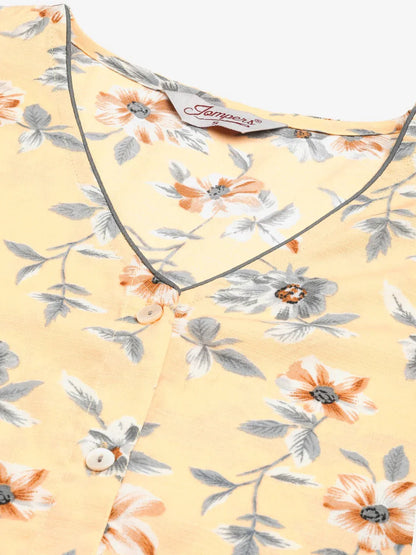 Jompers Women's Yellow and White Flared Printed kurta
