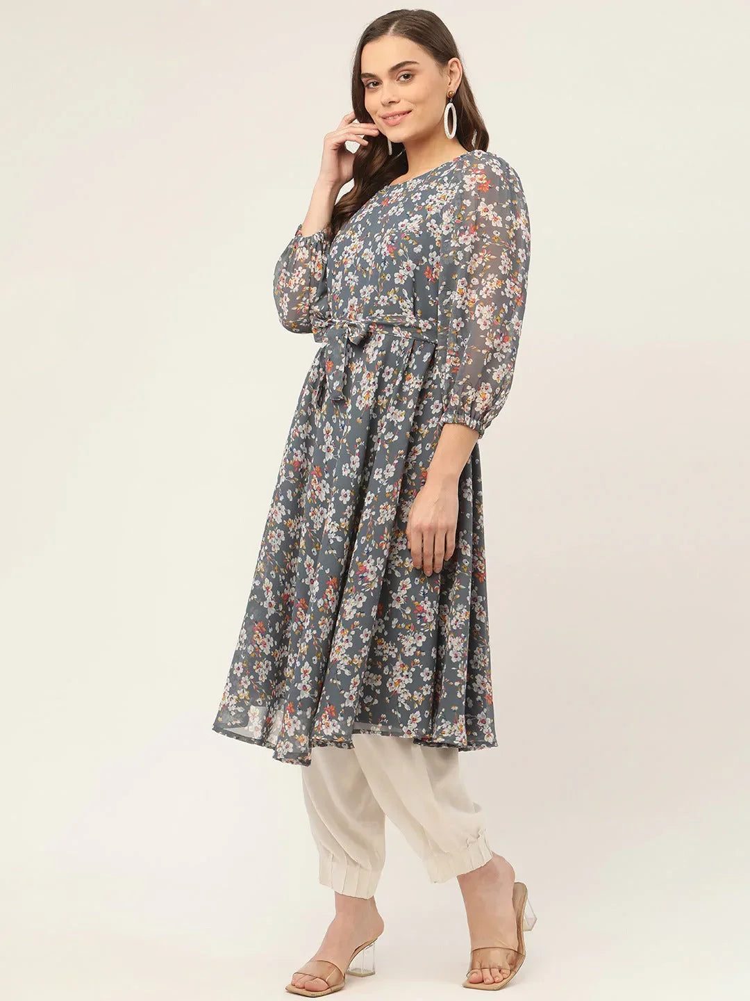Jompers Women's Grey & White Georgette Floral Printed Kurta