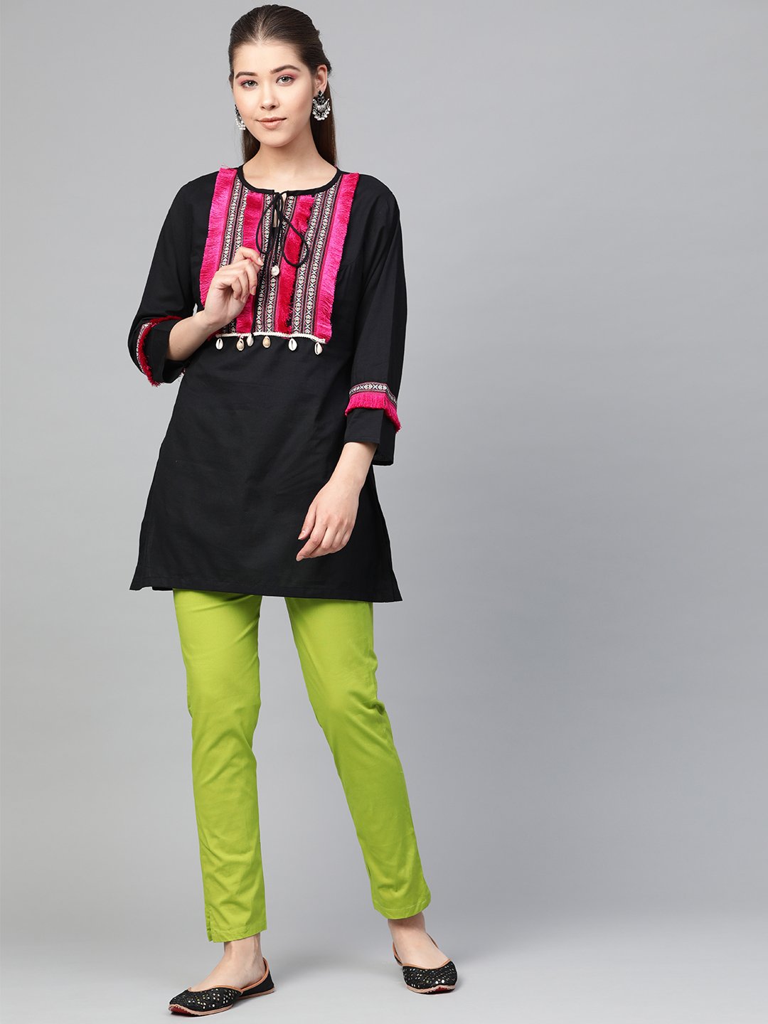 Jompers Women Green Smart Slim Fit Solid Regular Trousers