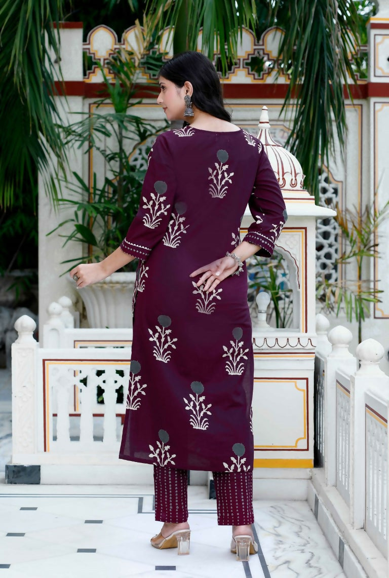 Miravan Women's Cotton Fabric Purple Kurta With Palazzo