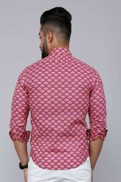 Miravan Men's Pink Regular Fit Floral Printed Cotton Casual Shirt