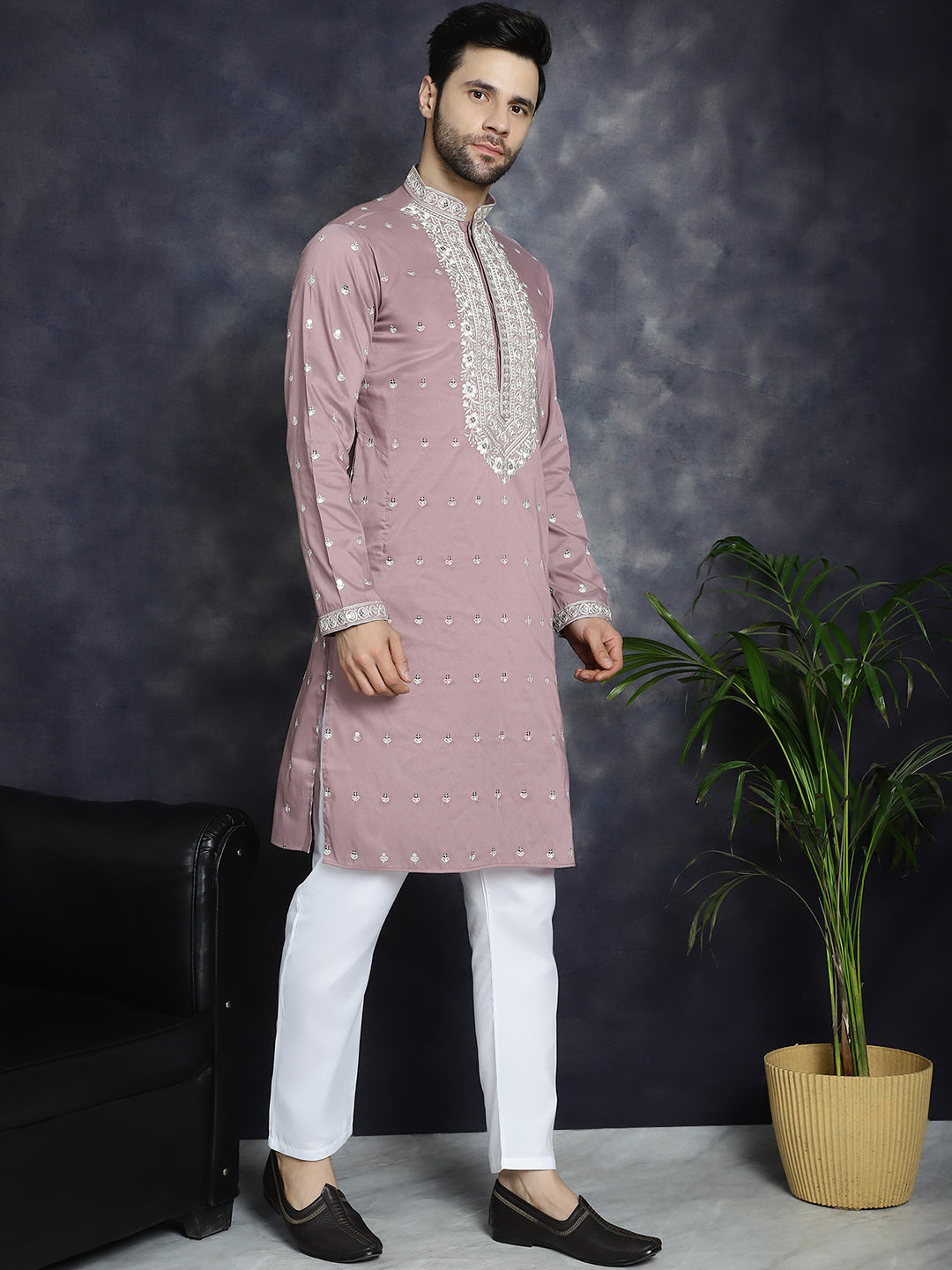Jompers Men's Chikankari Embroidered Kurta - Magenta