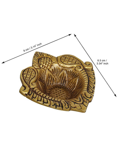 eCraftIndia Beige Ethnic Design Diyas
