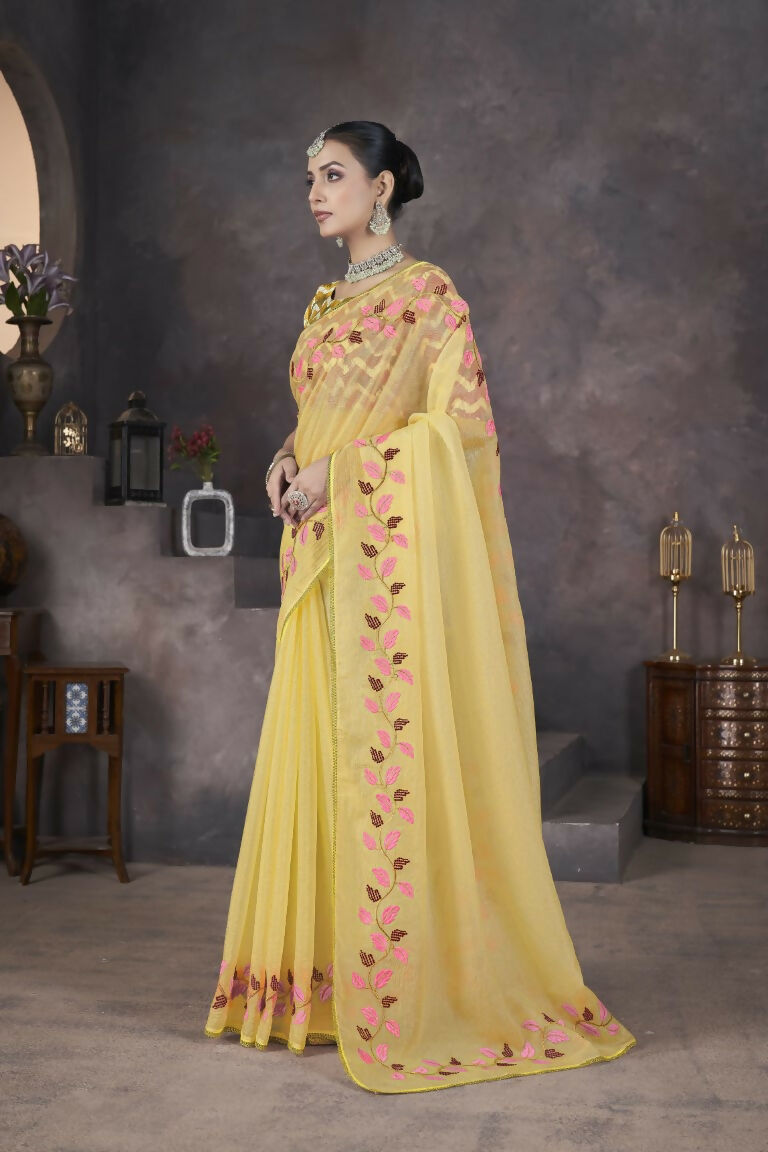 Vastranavya Gold Soft Crush Georgette Thread Embroidery work of Leaf Pattern with Patched Lace Border Saree