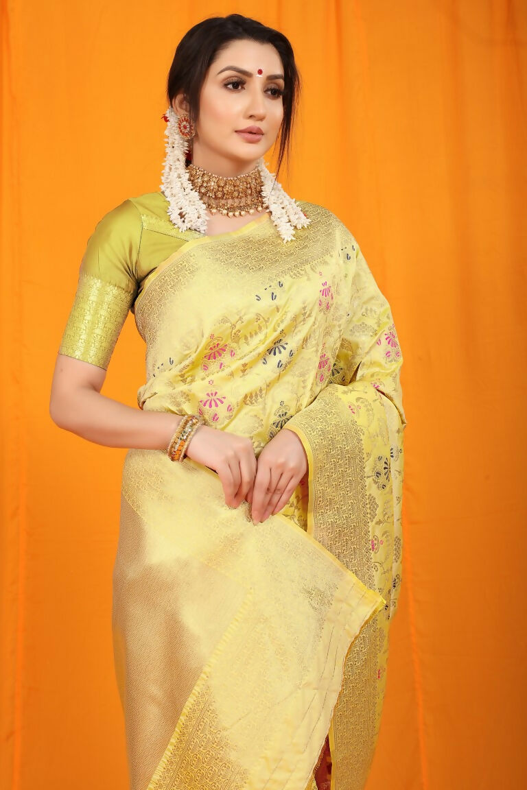 Jyoti Fashion Women's Cream Kanjivaram Silk Zari Woven Saree with Blouse
