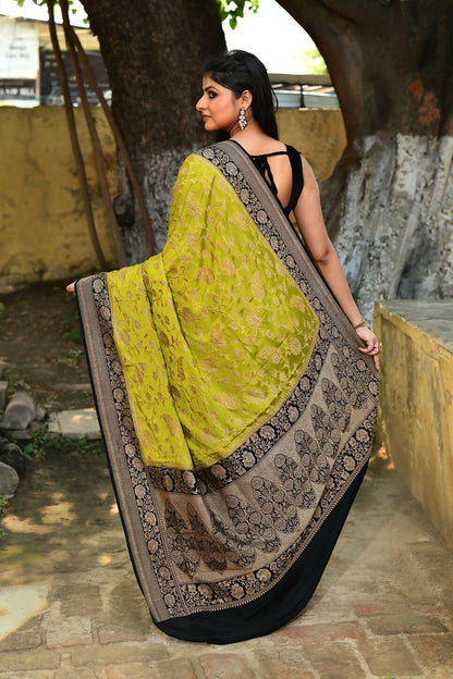 Joban Fashion Green Crepe Chiffon Pure Handloom Banarasi Silk Saree