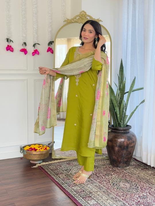 The52 Women's Viscose Embroidery work Straight Kurta with Pant and Dupatta Set