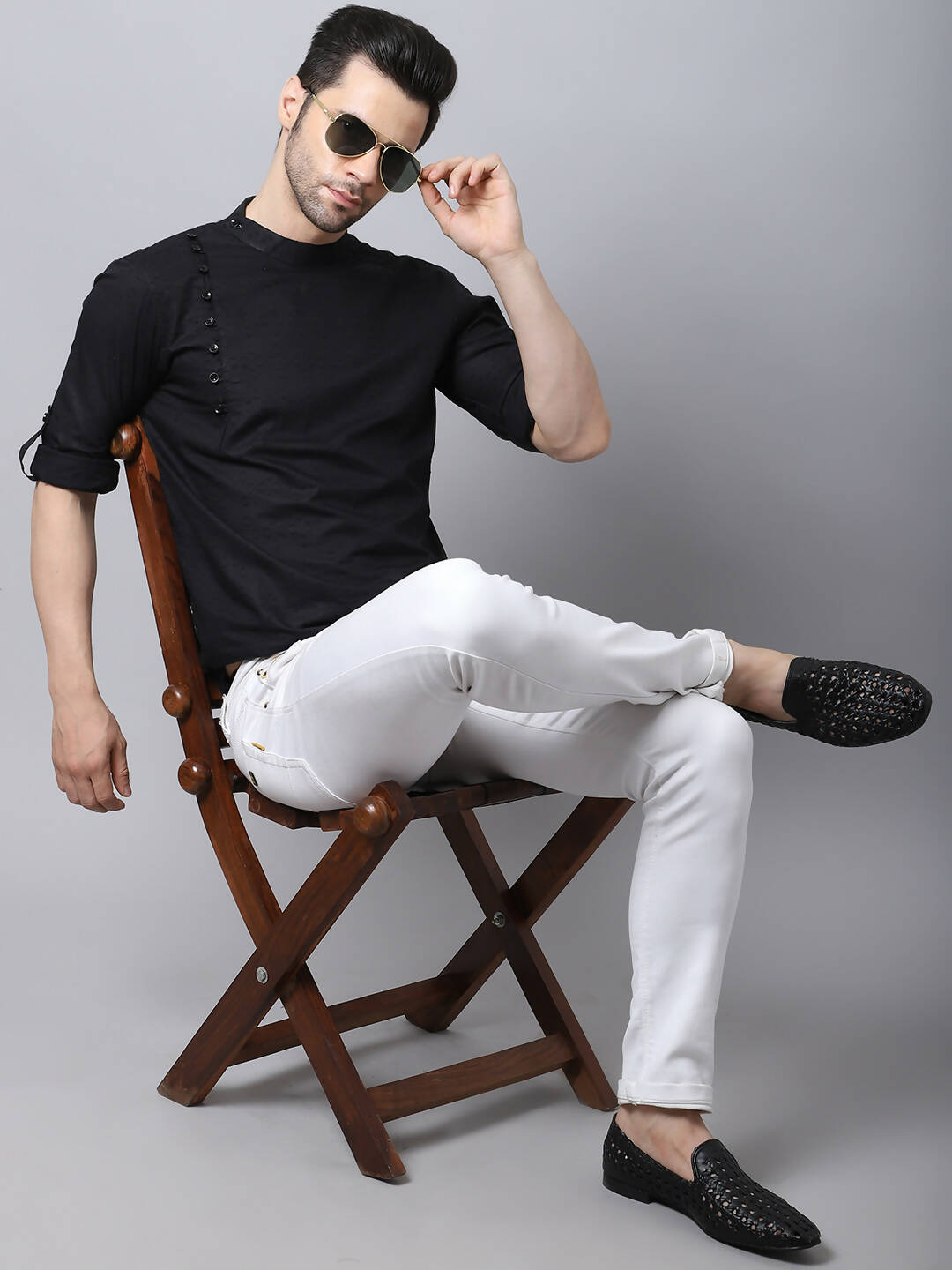 Even Apparels Black Pure Cotton Men's Kurta With Side Placket