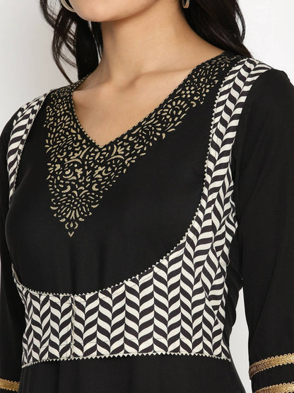 Ahalyaa Women's Black Crepe Printed Kurta