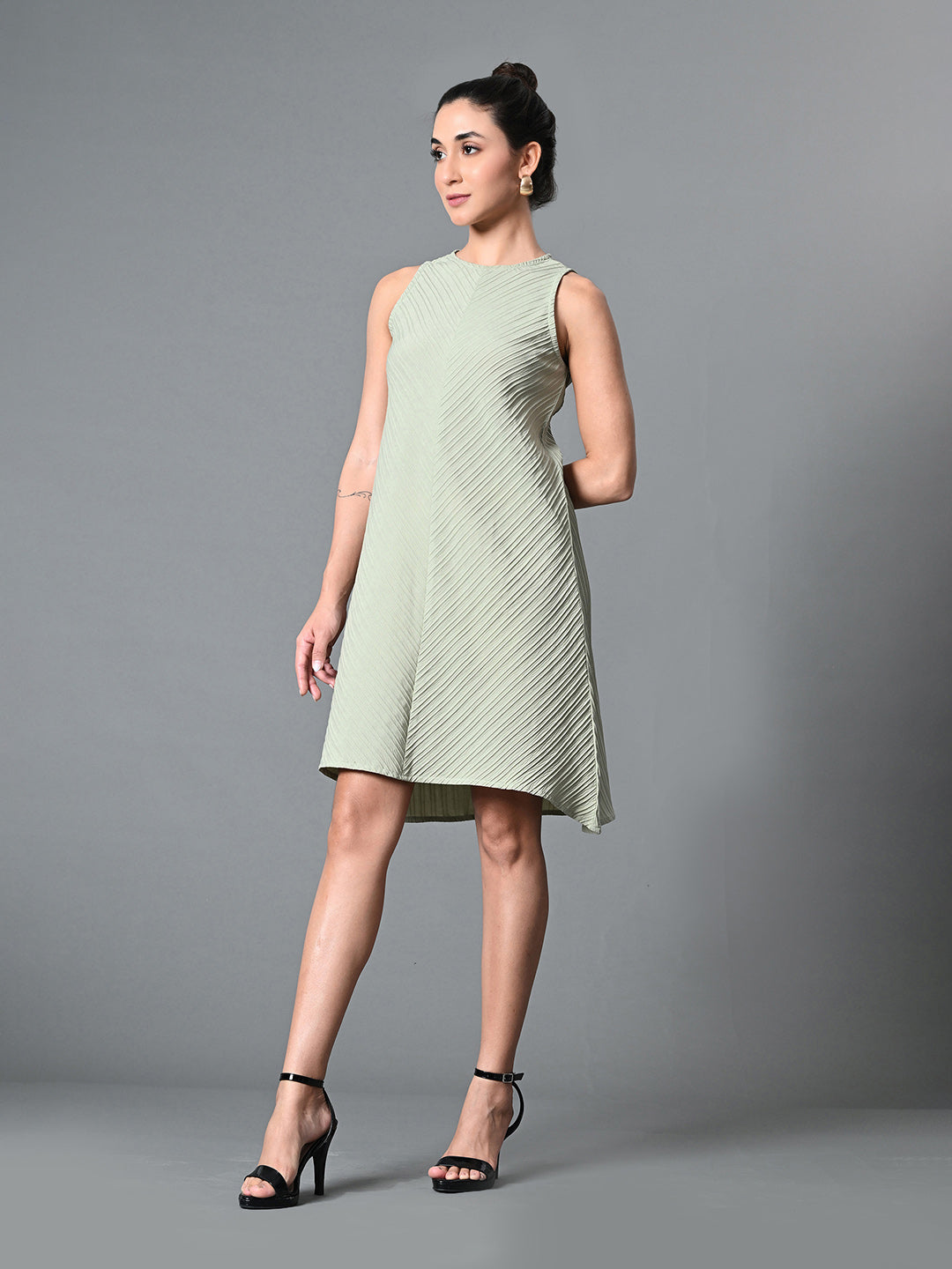 Myshka Women's Round Neck Sleeveless Embellished A-Line Dress in Olive Color