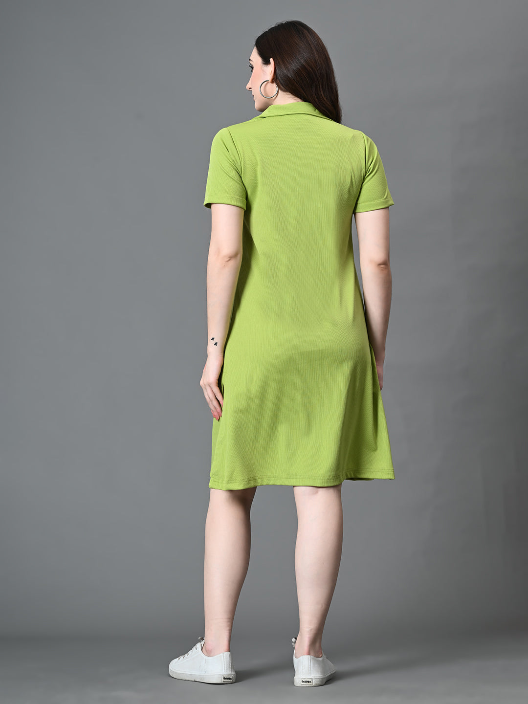 Myshka Women's Collared Neck Short Sleeves Ribbed A-Line Dress in Green Color