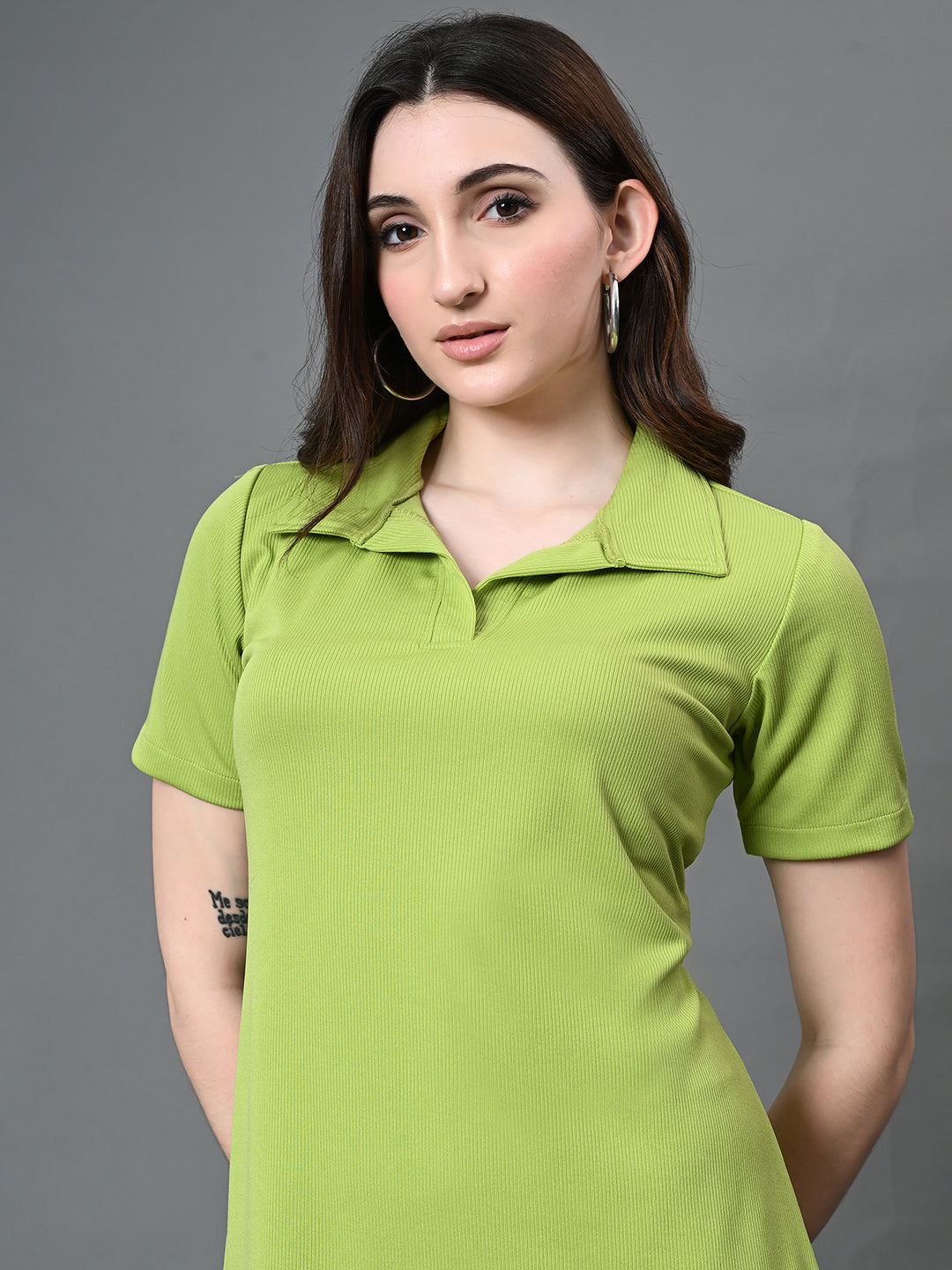 Myshka Women's Collared Neck Short Sleeves Ribbed A-Line Dress in Green Color