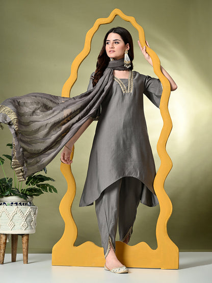 Myshka Women's Solid V-Neck Bell Sleeves Kurta & Dhoti Pants With Dupatta Sets in Grey Color