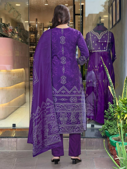 The52 Silk Blend Printed Fabric work Straight cut Kurta, Pant and Dupatta Set
