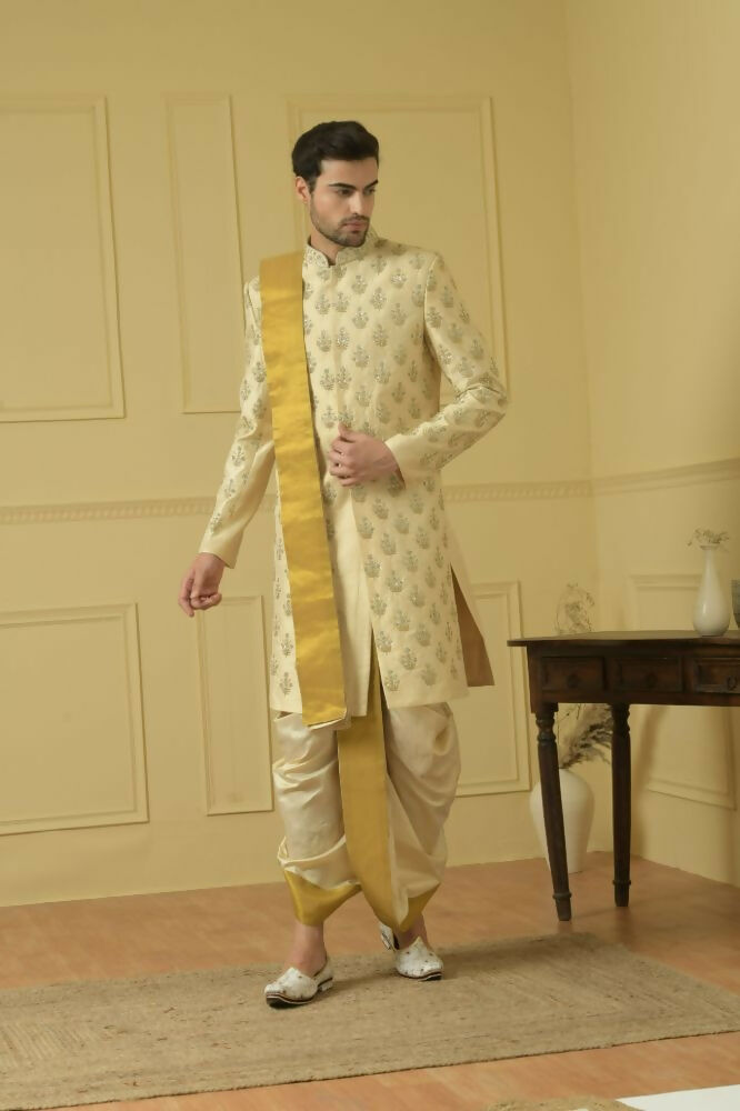 Gold Boota Sherwani Zardosi by Hilo Design