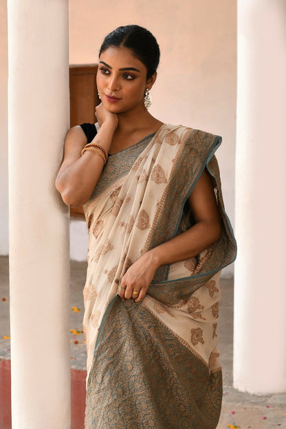 Joban Fashion Ivory Crepe Chiffon Pure Handloom Banarasi Silk Saree
