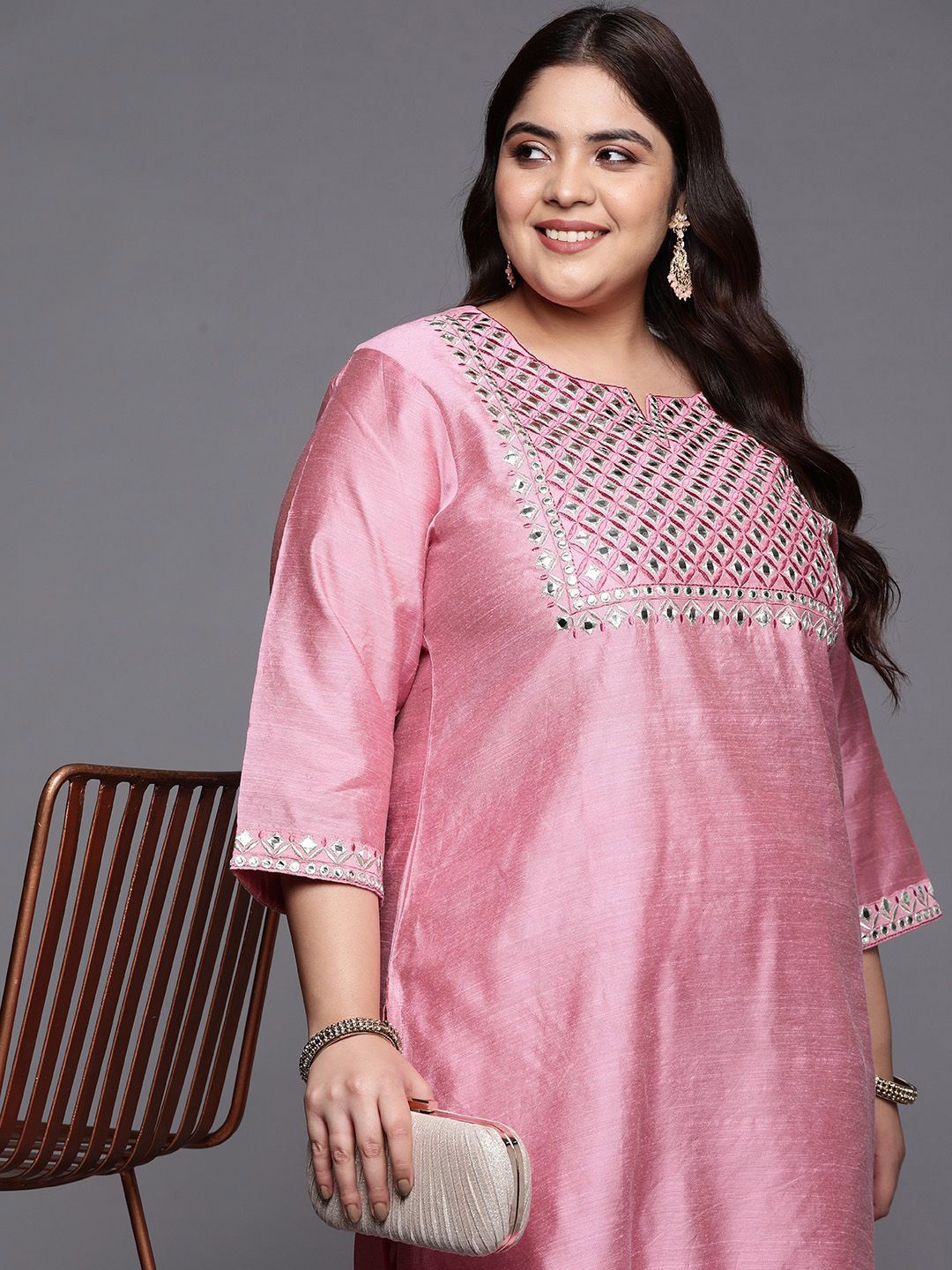 Sztori Plus Size Geometric Embroidered Mirror Work Straight Kurta with Trousers