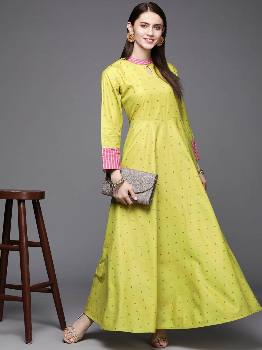 Ahalyaa Women Lime Yellow & Pink Printed Pleated A-Line Maxi Ethnic Dress