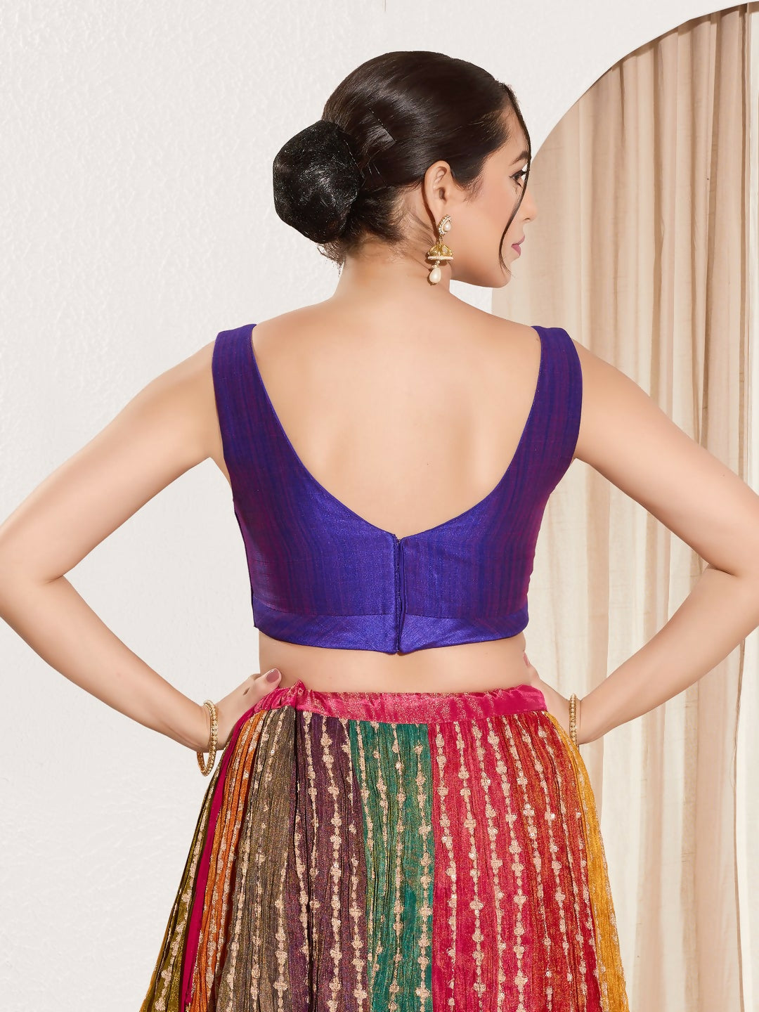 Joban Fashion Brinjal Mulberry Silk Padded Blouse With Round Neck Sleeveless