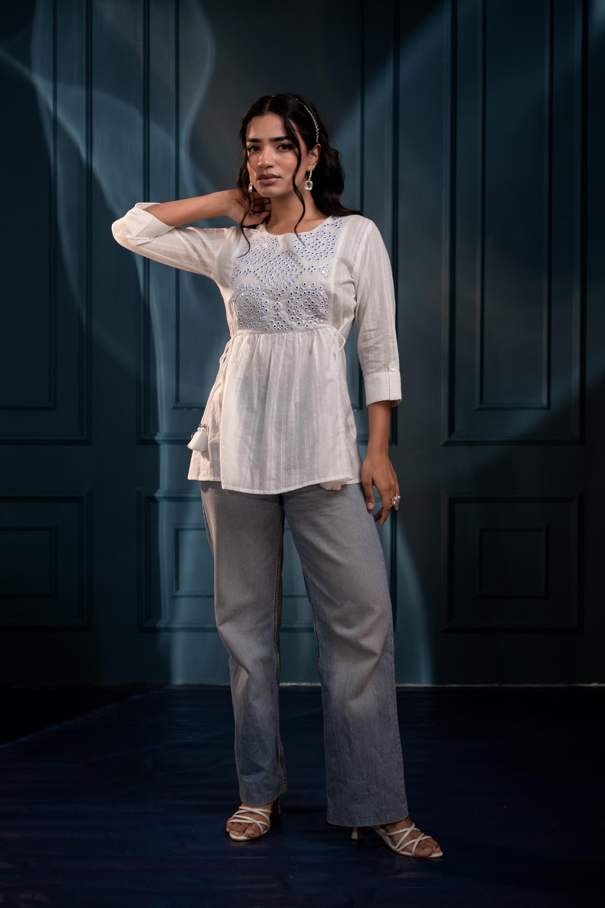 Juniper Women'S White Embroidered Cotton Tunic With Thread And Mirror Work