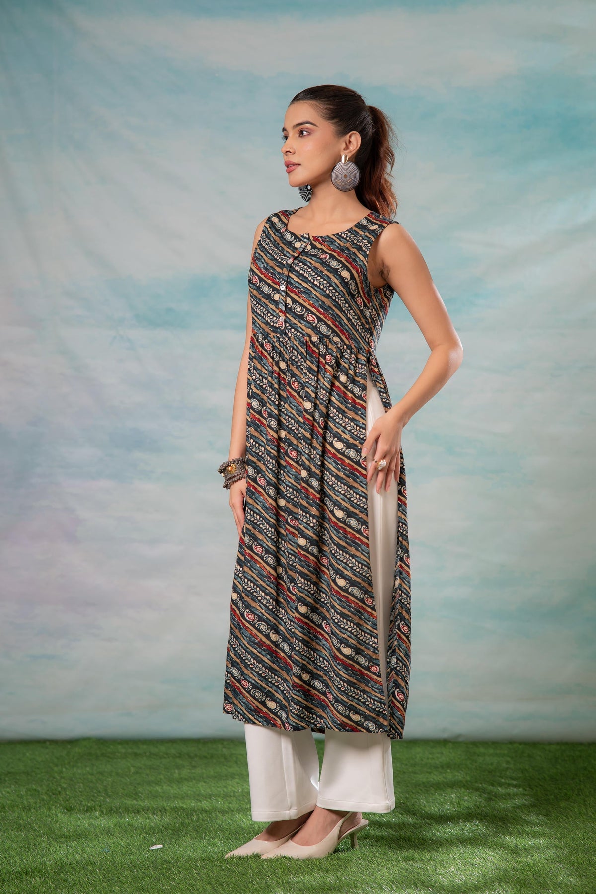 Juniper Women'S Navy Ethnic Motif Printed Sleeveless Kurta