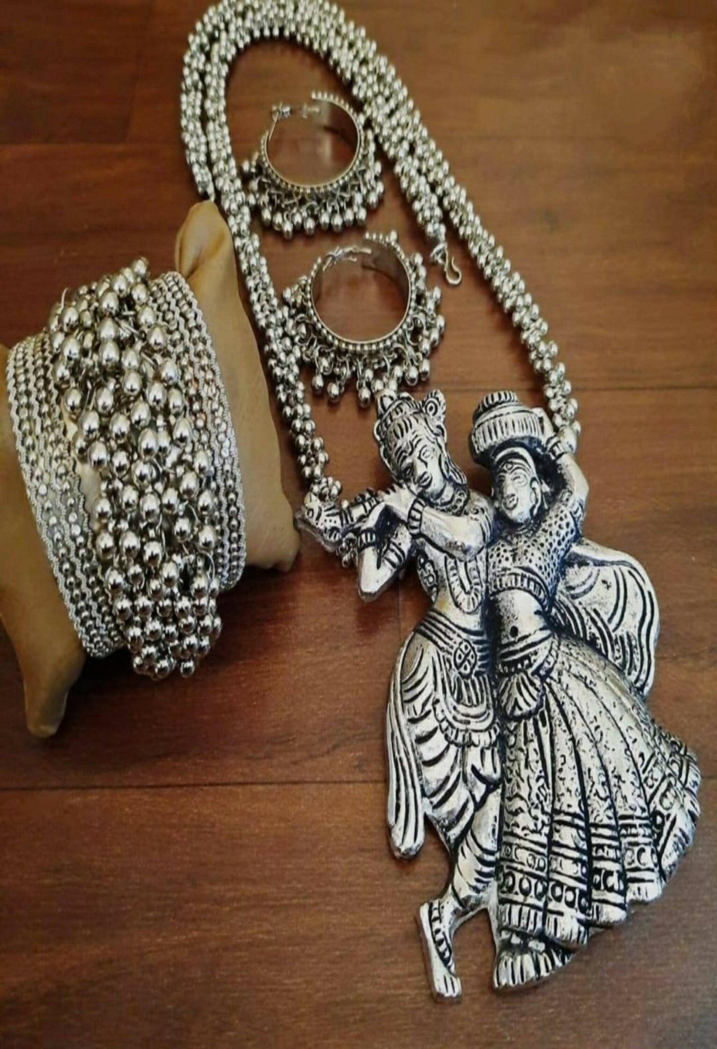 Mominos Fashion Johar Kamal Women Silver-Plated Brass Finish Radha Kishan Long Neckalce Combo Set
