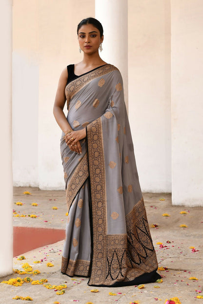 Joban Fashion Grey Crepe Chiffon Pure Handloom Banarasi Silk Saree