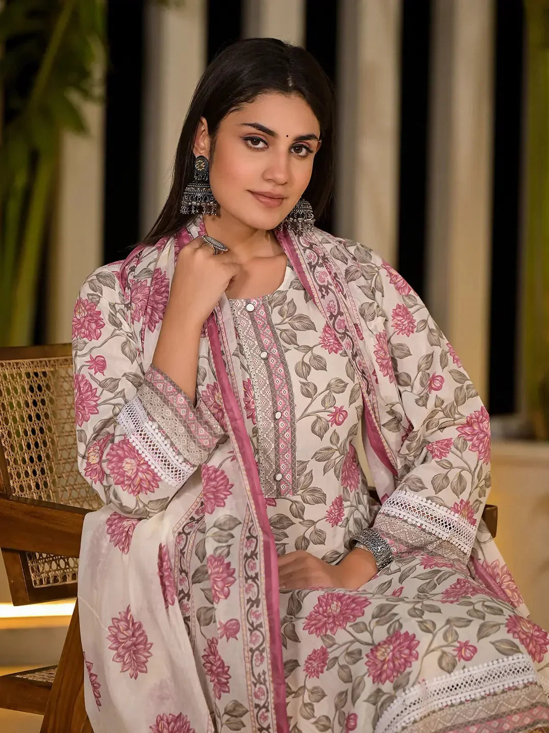 Yufta Pink Pure Cotton Floral Print Kurta With Trousers And Dupatta Set