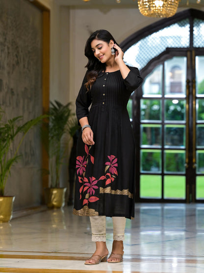 Juniper Women's Black Floral Printed Rayon Kurta With Button Closure