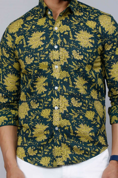 Miravan Men's Cotton Printed Full Sleeve Slim Fit Spread Neck Green Shirt