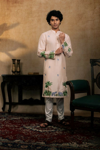 Falling Raw Silk Peach Gajavana Kurta Set By Hilo Design