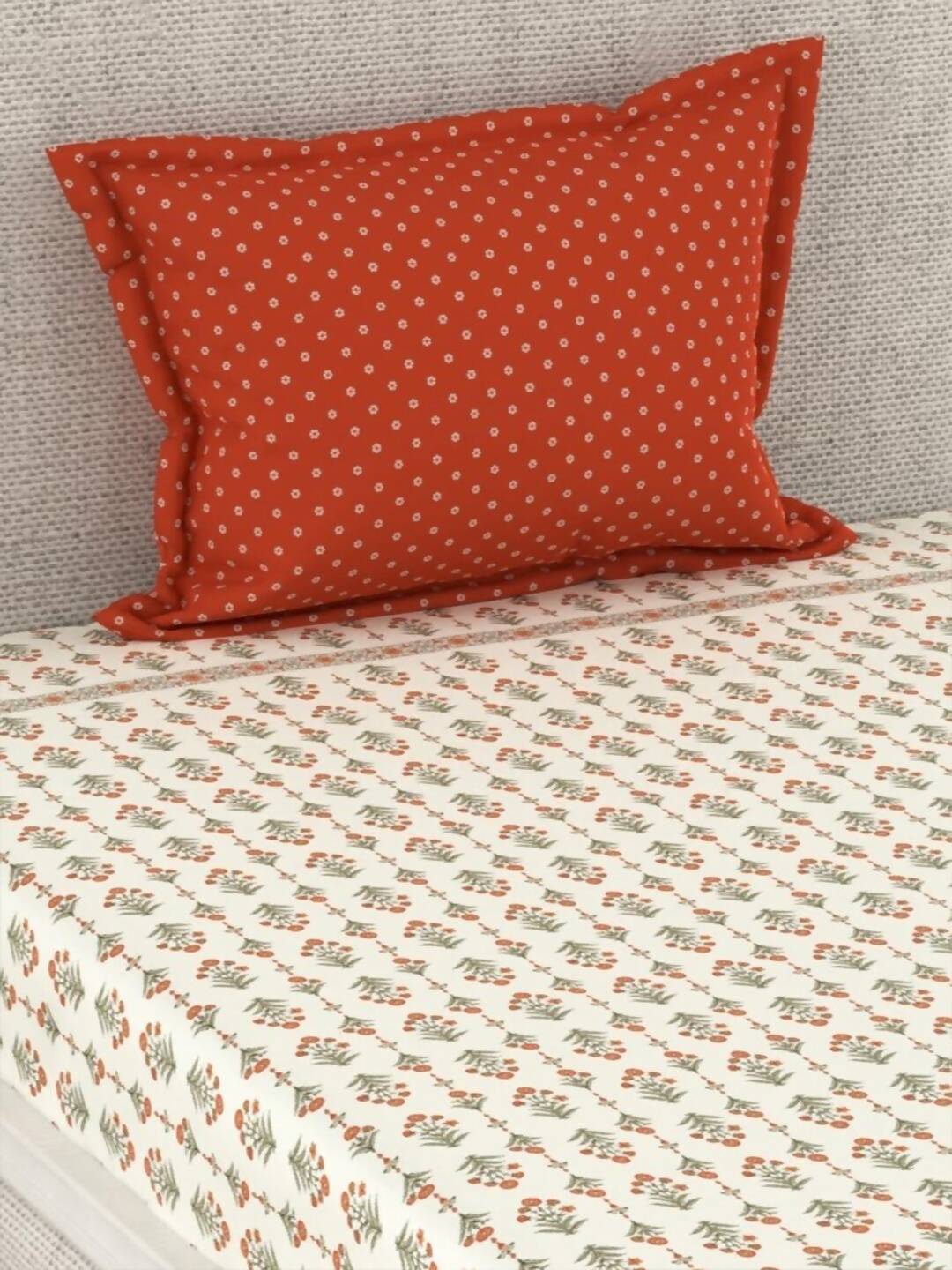CHHAVI INDIA Cream-Coloured & Orange Floral Ultra Soft 210 TC Bedsheet with Pillow Covers