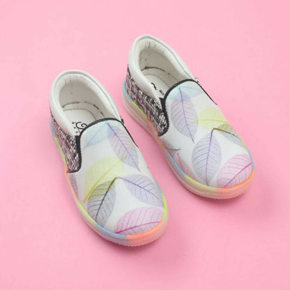 Tiny Bugs Girls Leaf Printed Slip Ons Sneakers - White