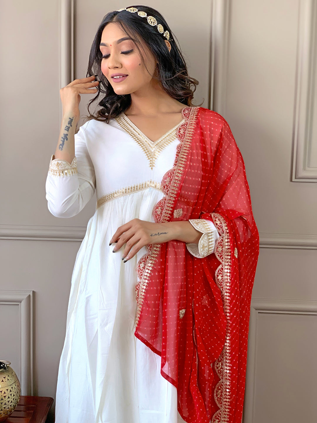 The52 Women's Gorgeous Embroidery Chandrei Fabric Straight Kurta, Pant and Dupatta Set