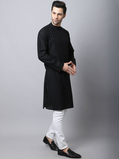Even Apparels Black Pure Cotton Men's Kurta With Side Placket (MMS446)