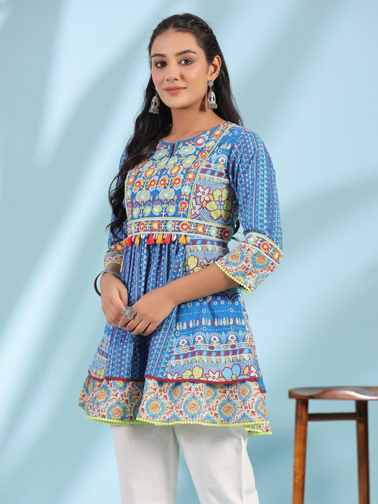 Juniper The Sujani Blue Floral Printed Pure Cotton Tunic With Thread Work