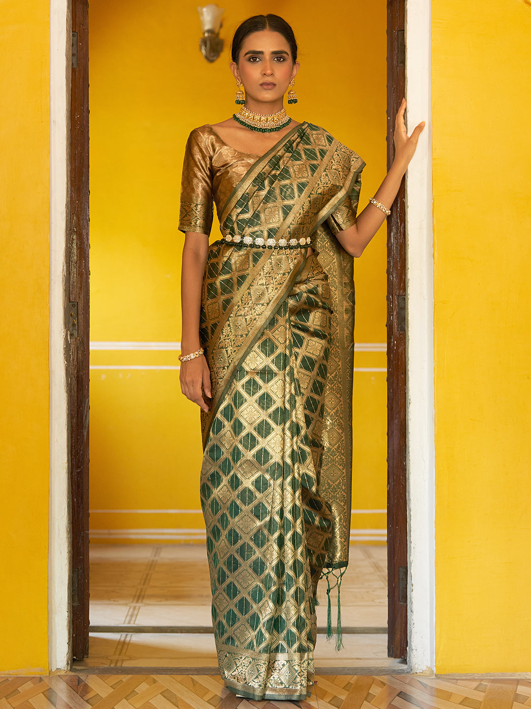 Janasya Dark Green Organza Woven Ethnic Motifs Kanjeevaram Saree