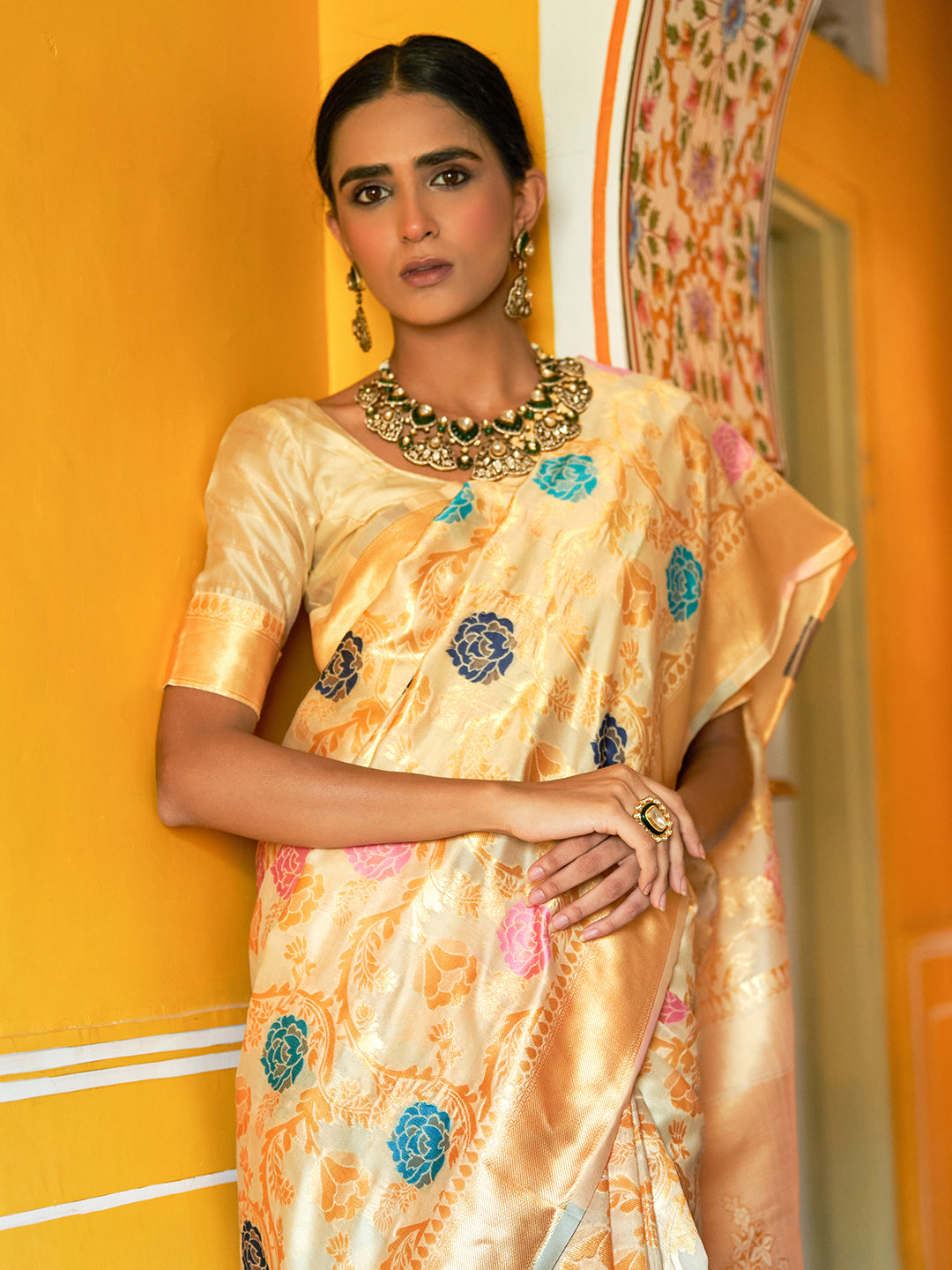 Janasya Cream Banarasi Silk Woven Floral Design Banarasi Saree