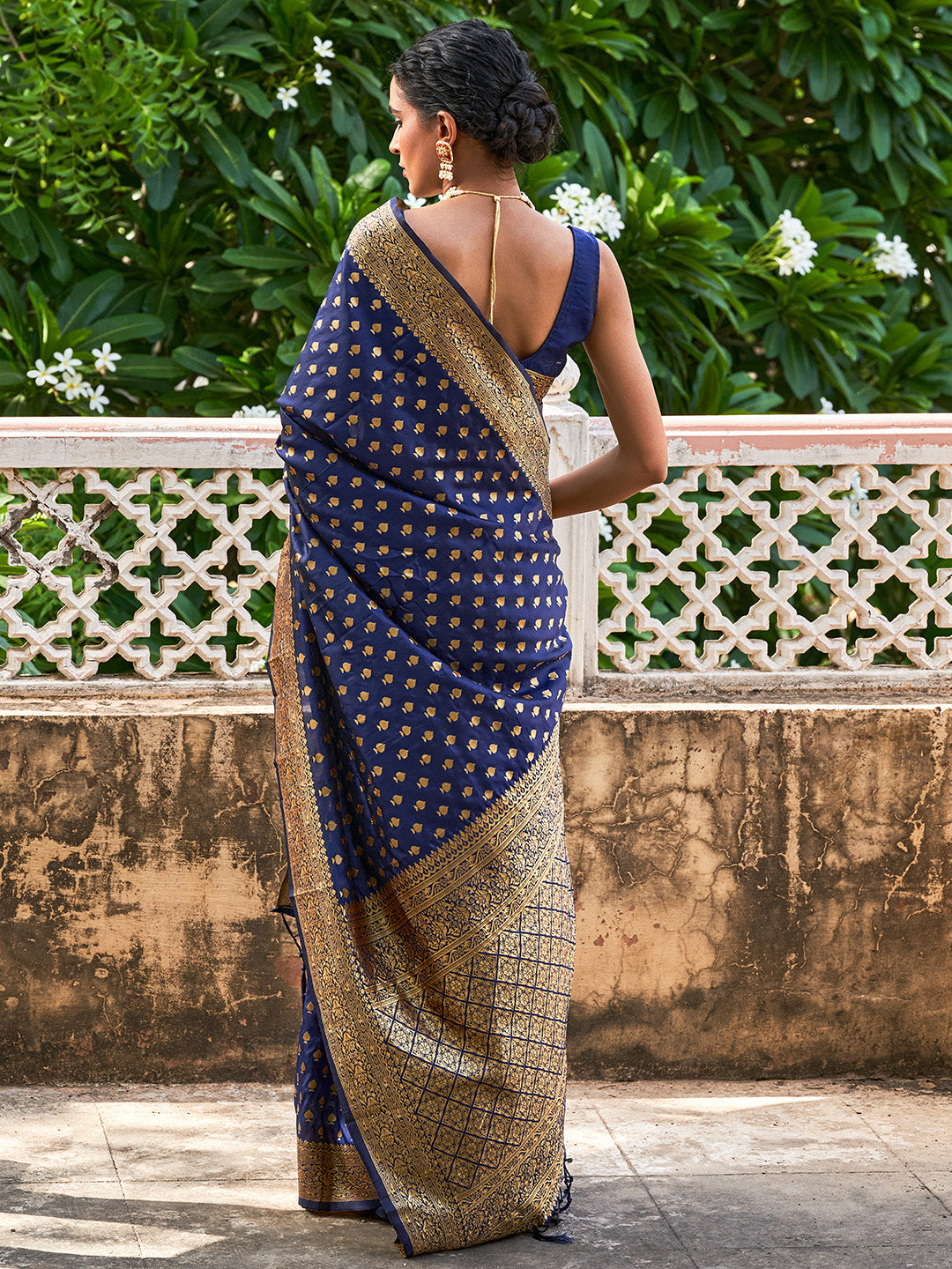 Janasya Navy Blue Banarasi Silk Ethnic Motifs Woven Design Saree
