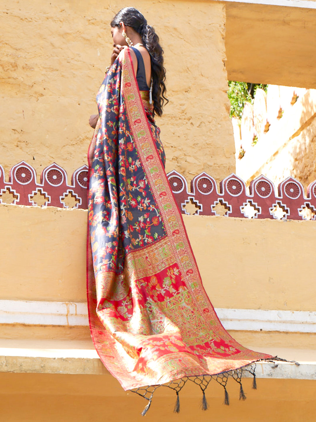 Janasya Navy Blue Chanderi Silk Pashmina Woven Design Saree