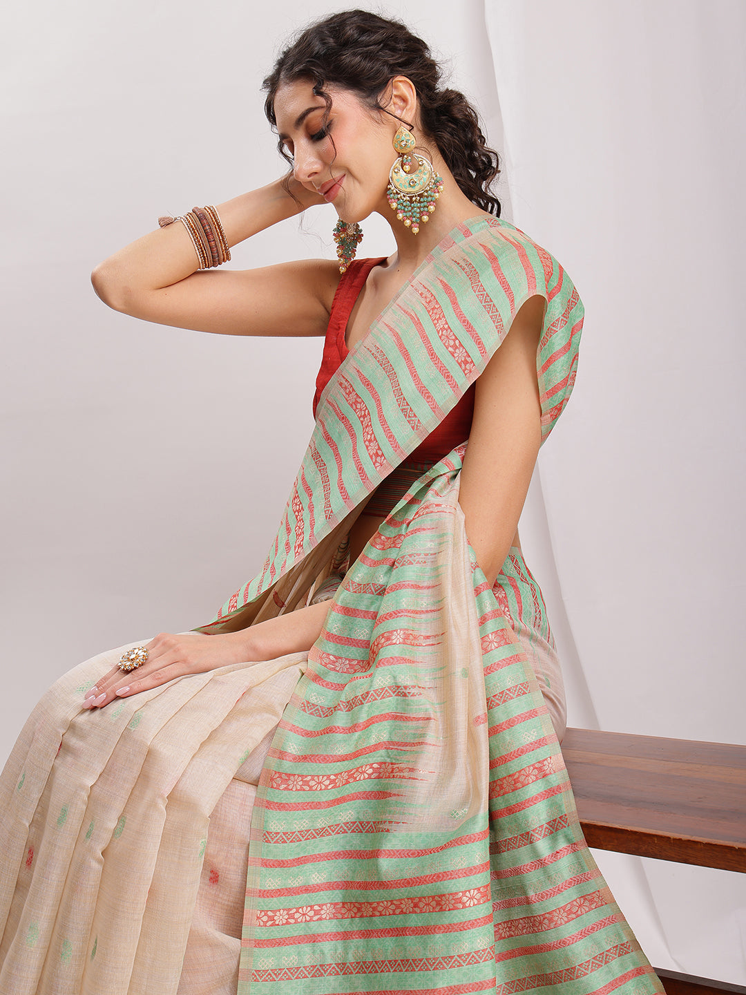 Janasya Beige Silk Blend Ikkat Jacquard Saree