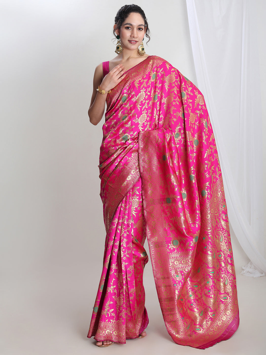 Janasya Pink Silk Blend Floral Jacquard Saree