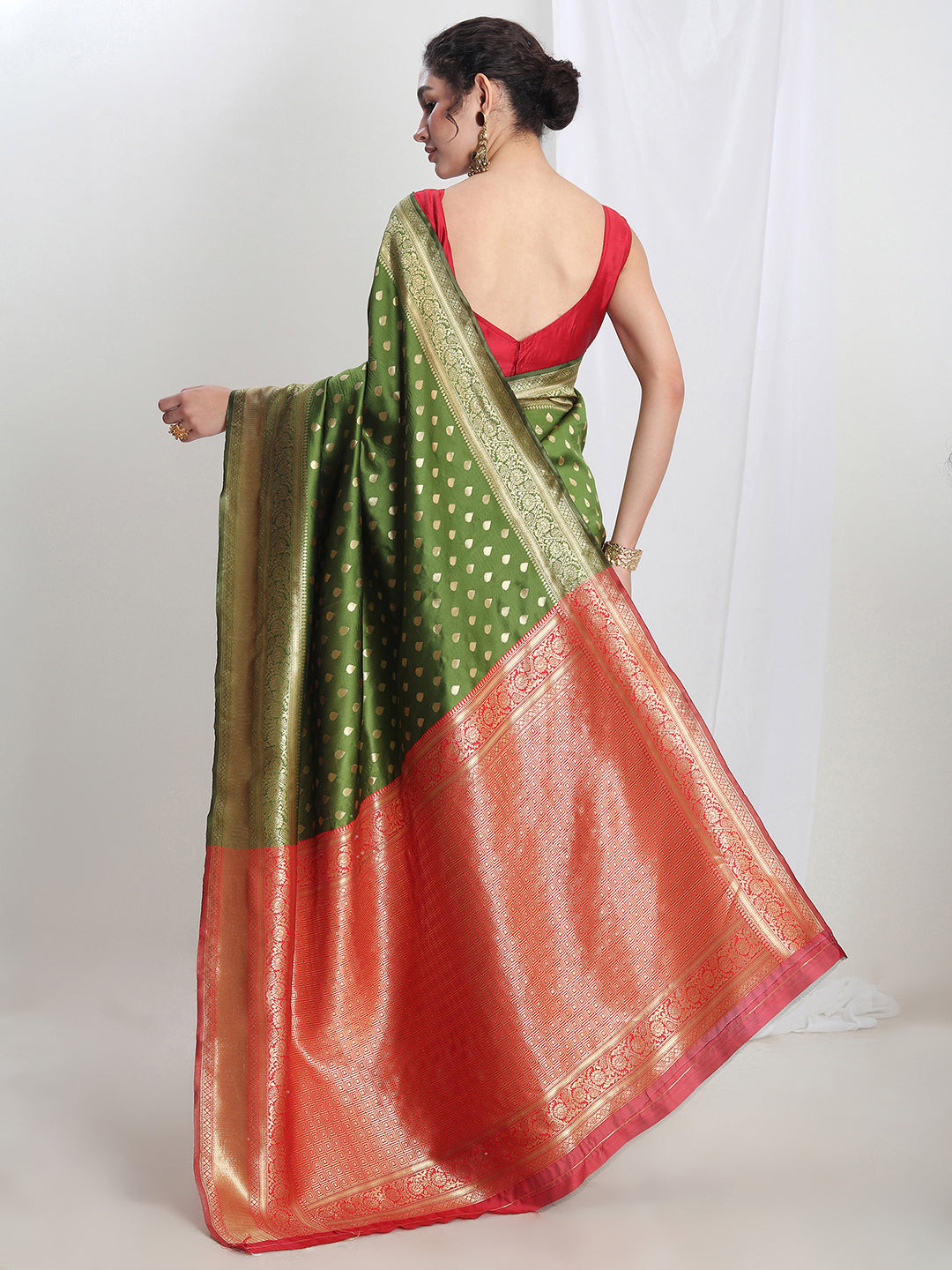Janasya Green Silk Blend Ethnic Motifs Jacquard Saree
