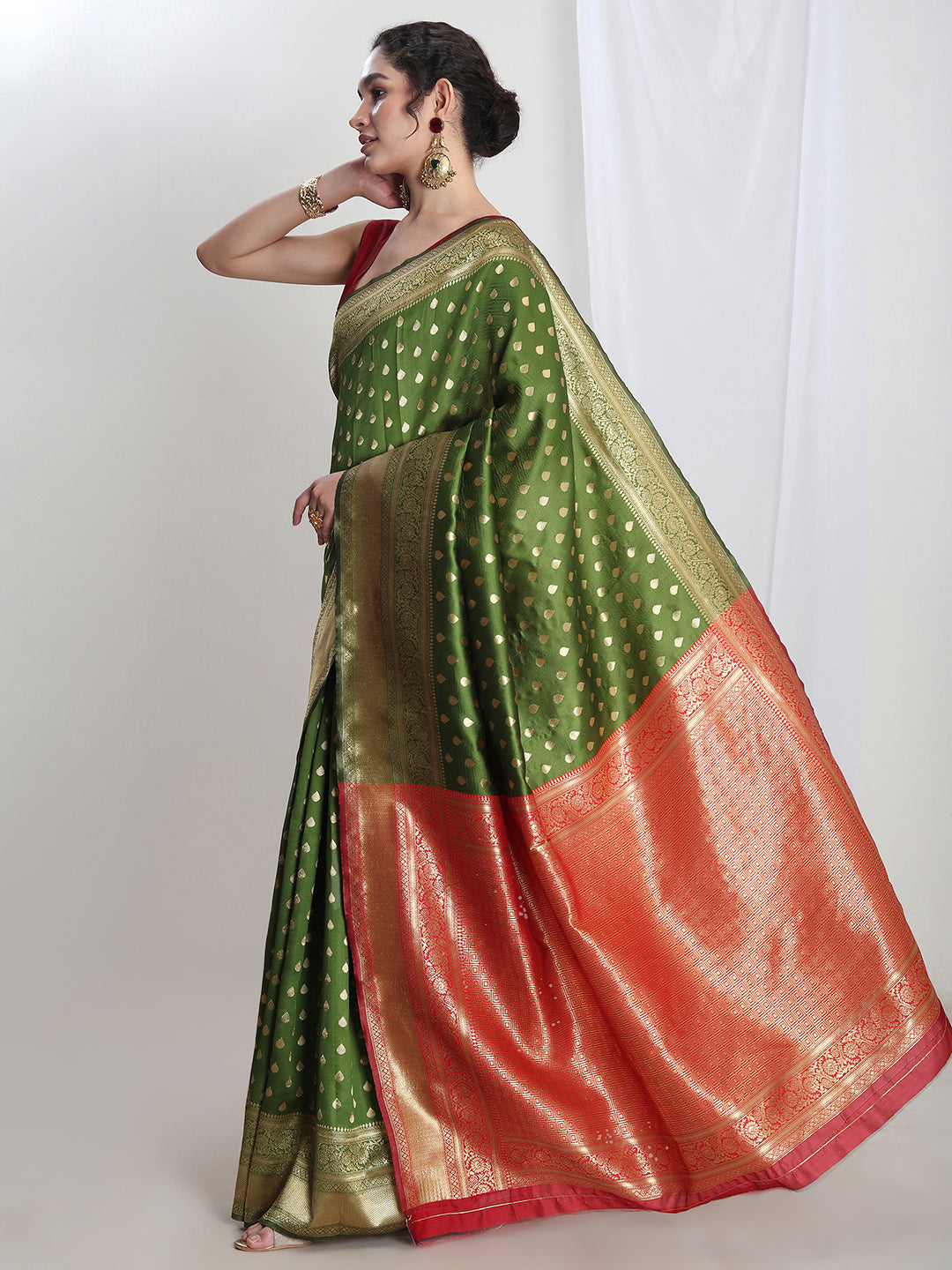 Janasya Green Silk Blend Ethnic Motifs Jacquard Saree