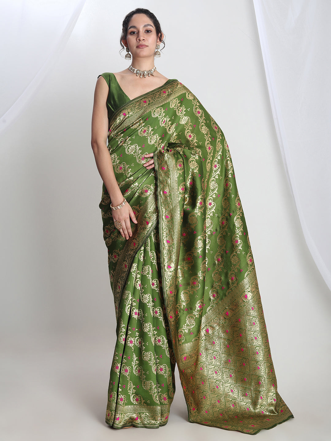 Janasya Green Silk Blend Floral Jacquard Saree